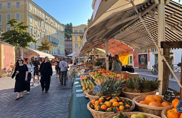 Nice Bites & Stories: A Tasty City Adventure with a Local