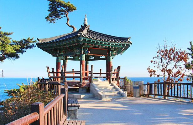 Mount Seorak and Naksansa Temple One Day Tour from Seoul