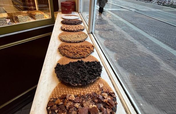 Amsterdam Food Tour with Full Meal & Drinks by Do Eat Better