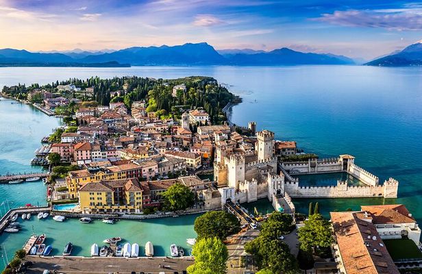 Lake Garda Tour with Visit of Sirmione and Salò