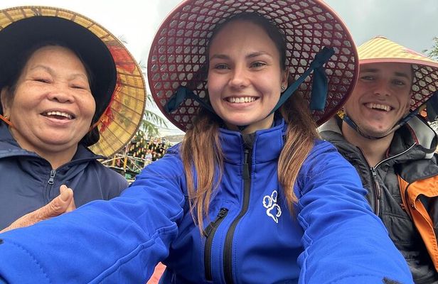 Private Cooking Class with Market Visit and Boat Ride