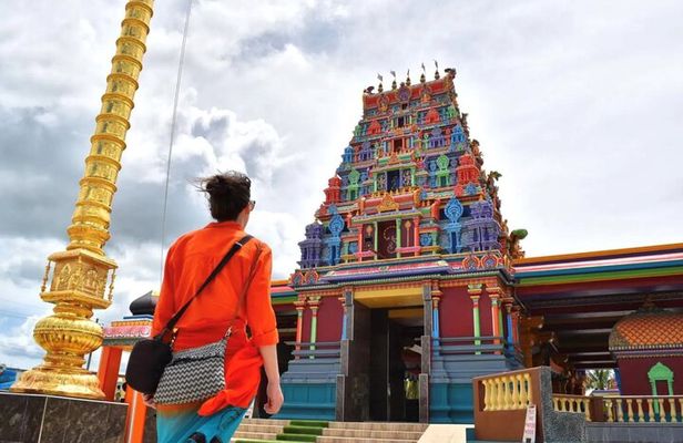 Discover Fiji's Key Attractions in Nadi for a Half-Day Visit