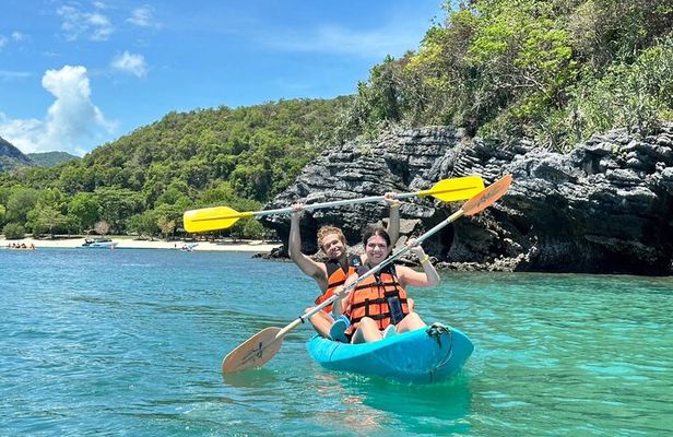 Full-Day 42 Islands Angthong National Marine Park Tour