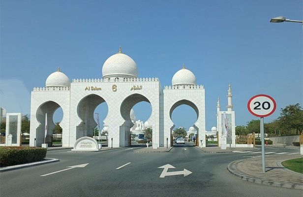 Abu Dhabi Full day Private City tour