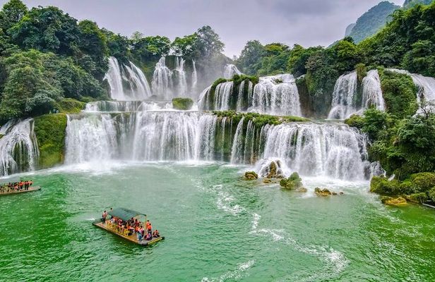 Ba Be Lake Boat Trip 2D1N from Hanoi