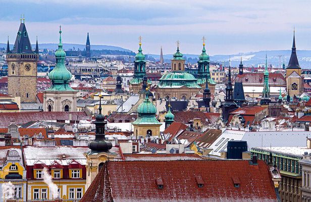 Walking through ages: 11th to 21st century, Prague flavoured