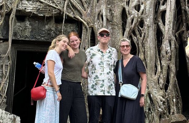 5 Days Cambodia Group Tour to Siem Reap & Phnom Penh