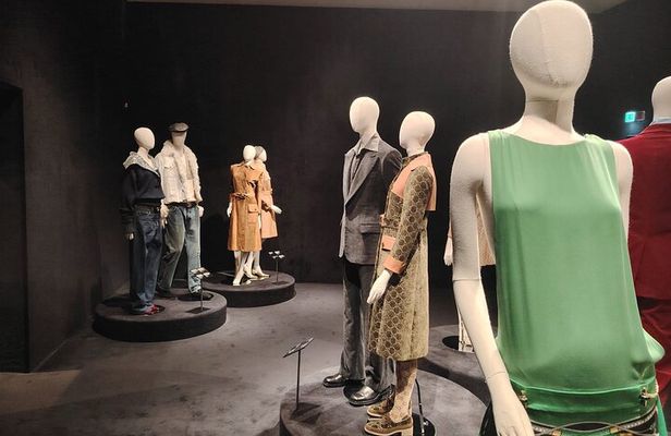 Fashion Museum History Guided Walking Tour in Florence