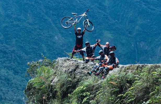 Tour La Paz Bike Descent on the Road of Death