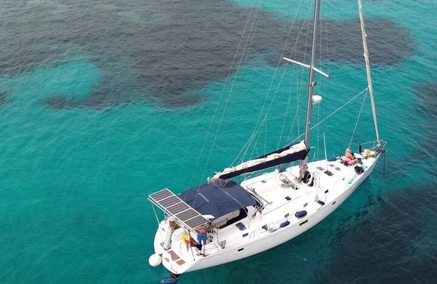 Day Sailing Trip in Sardinia 