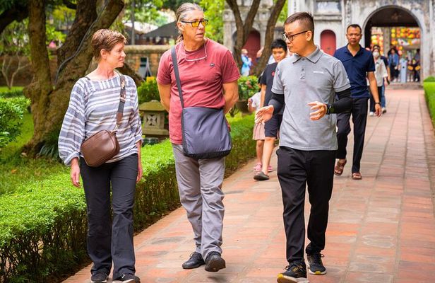 Hanoi Highlights, Temples and City Half Day Guided Tour
