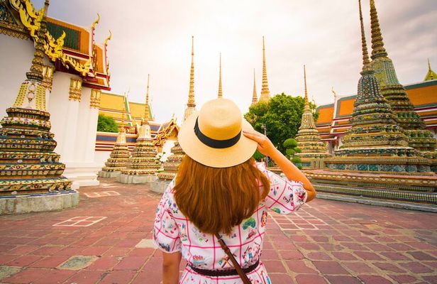 Bangkok Grand Palace, Wat Pho Tour with Mango Dessert Tastings