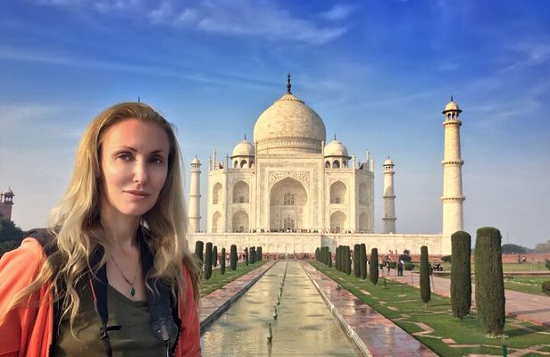 Guided Private Day Tour to Taj Mahal Agra