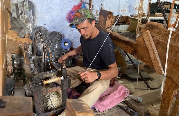 Private Traditional Wool Workshop with Local Artisans
