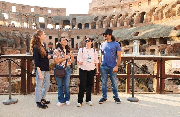 Rome: Colosseum Arena and Roman Forum | Small Group First Access