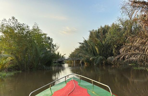 Mekong Delta Farm Nature Canoe-Kayak-Bicycle & Fishing Day Trip