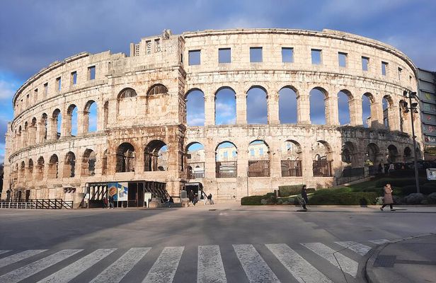 Pula 2 Hour Private Walking Tour
