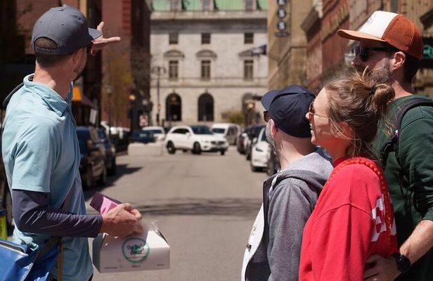 Portland Lobster Roll Walking Food Tour – Waterfront Stories