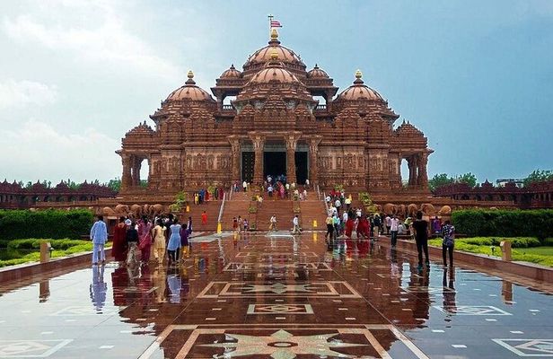 Akshardham Evening Tour and Musical Fountain Show