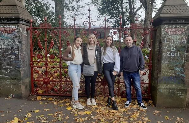 Beatles Heritage Tour from Birthplaces to Beatlemania
