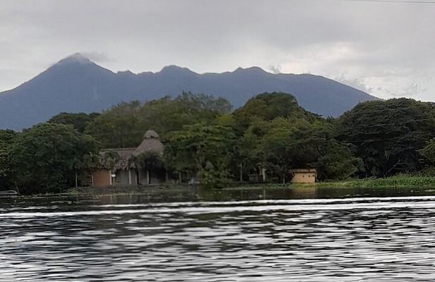 Explore 3 Volcanoes in One Day (Mombacho+Apoyo+Masaya)