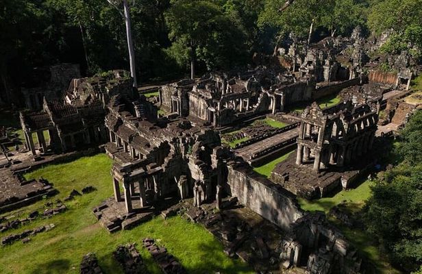Overland to Koh Ker and Beng Mealea Tour 