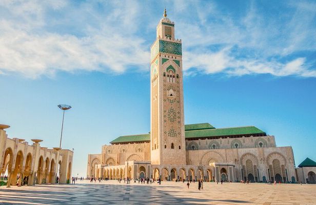 Casablanca Tour : Casablanca City Guided tour with lux vehicule