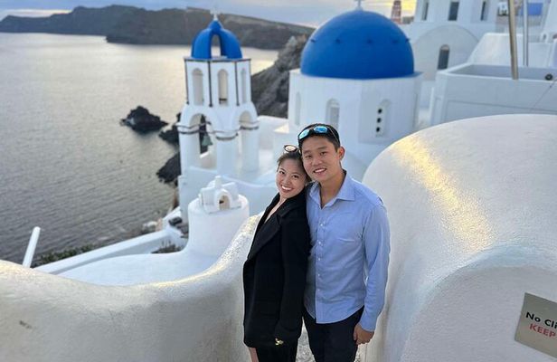 6 Hours Private Tour in Santorini Island
