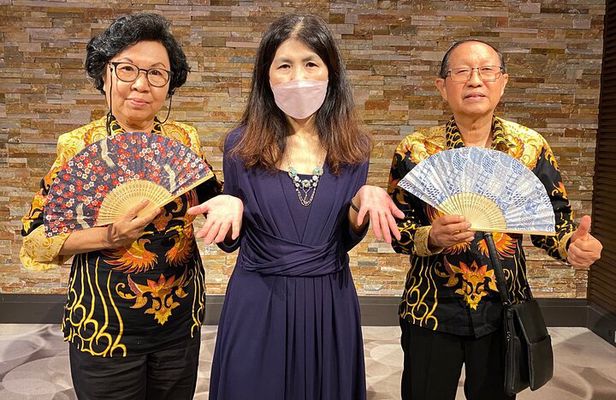 Making traditional Japanese cultural fans in Tokyo