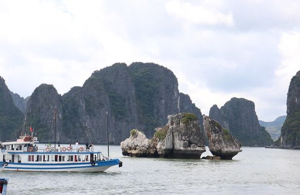 Explore 04 Hours Halong Bay Day Cruise Shore Excursion