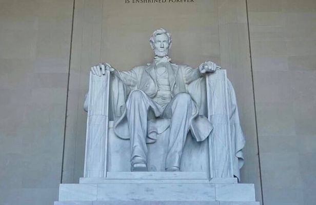 3 Hour Tour Of Washington, D.C. The Nucleus Of Democracy