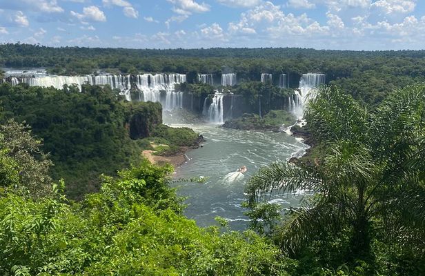 Private Iguazu Falls Tour Brazil and Argentina
