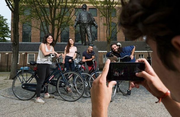 Bike Tour with Guide in Amsterdam