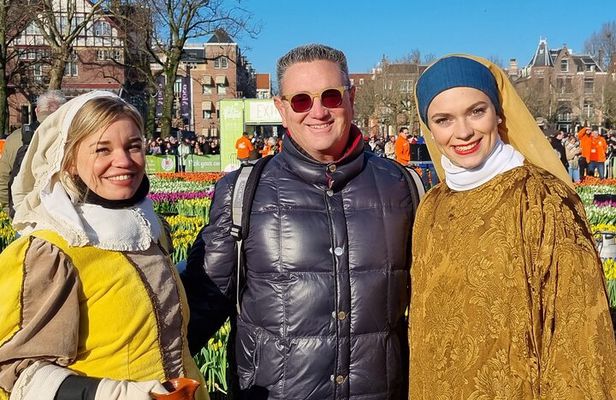 Amsterdam Highlights and Hidden Gems Walking Tour with Fun Guide