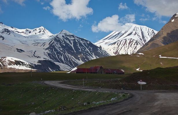 Private Day Tour - Breathtaking Views of Gudauri