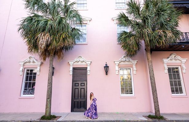 Colors of Charleston Walking Tour and Photoshoot Experience