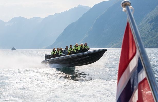 Fjord Safari in Alesund