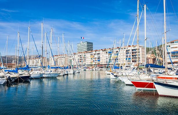 Explore Toulon in 60 minutes with a Local