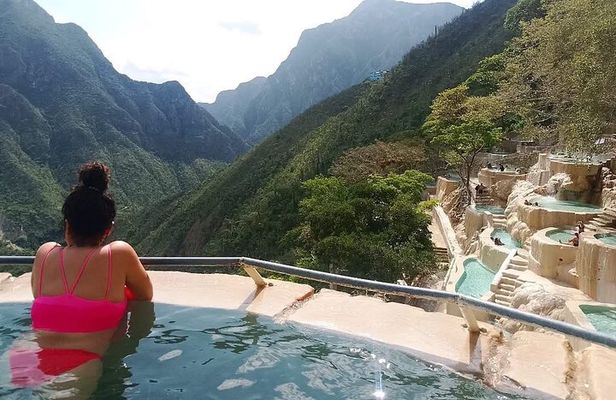 Tolantongo Hot Springs Tour