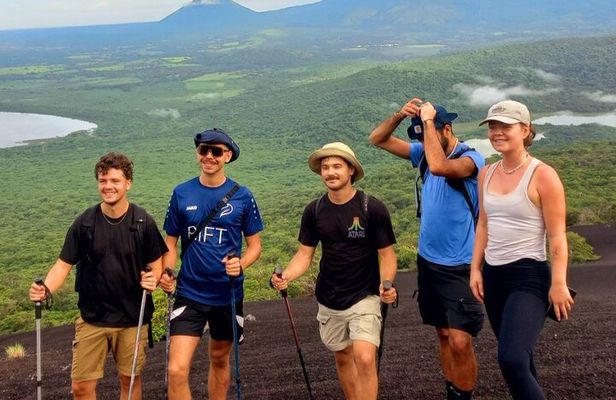 Momotombo Volcano Tour with Local Guide