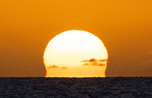 Moana’s Luxury semi-private Sunset Cruise on Nalu