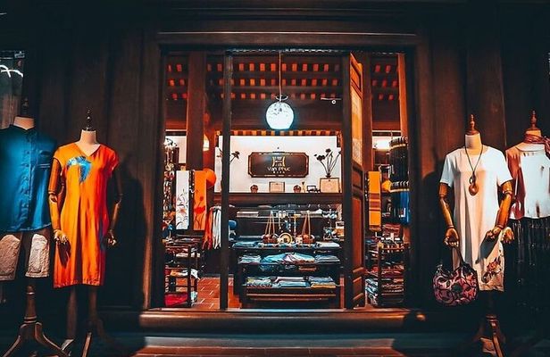 Private Day Trip Discover Van Phuc Silk,Duong Lam Ancient Village