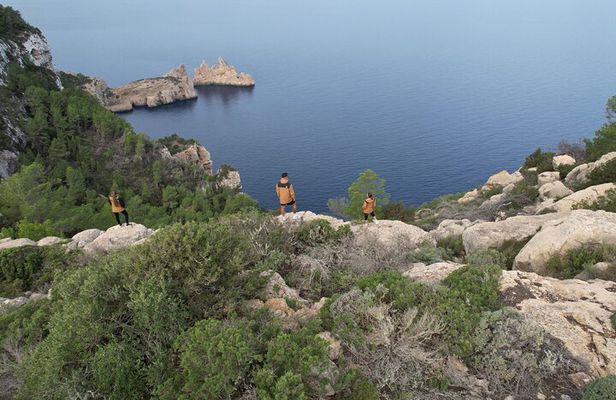 4 hour hiking in Ibiza-DIH Hike with us.Connect with nature!