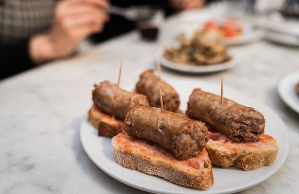 Valencia Food Tour: Tapas, Drinks and Delights with a Local