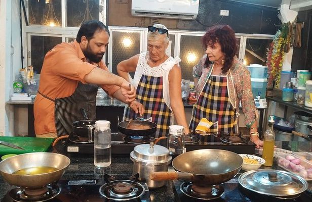Authentic Indian Cooking Classes at Palolem Beach Road Goa