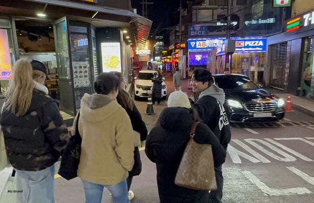 Hongdae Night Culture/Food/Drinking game Tour with K-space