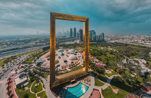 Dubai Full Day Tour with Entry Ticket to Burj Khalifa at the Top