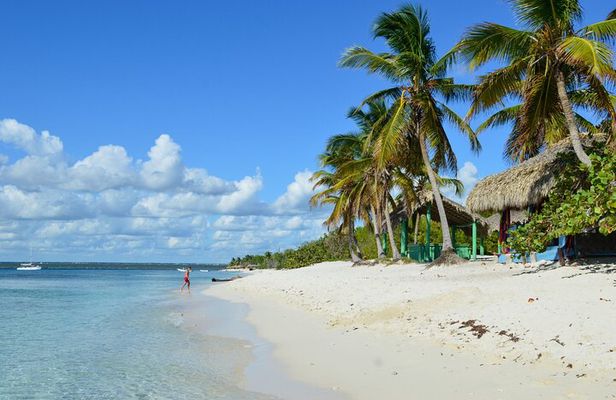 Full-Day Catalina Island Snorkeling Excursion from Punta Cana