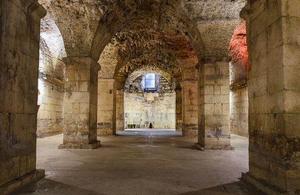 Split Diocletian's Palace & cellars Private Tour - Entrance incl.