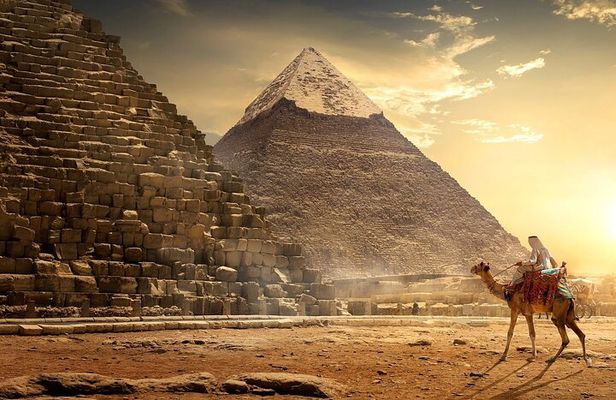 Cairo Day from Hurghada : S. Group by Van with BBQ Lunch & ticket